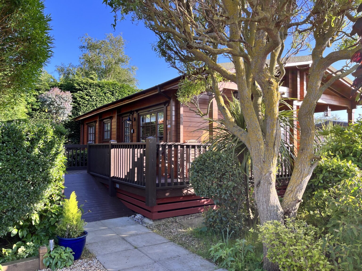 Cedar Springs Self catering holiday log cabins and lodges in Heacham